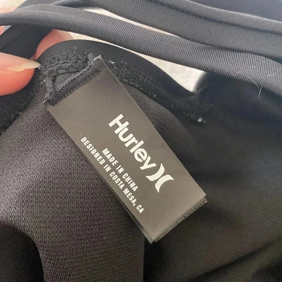 HURLEY black caged back ONE PIECE SWIMSUIT - Picture 7 of 7